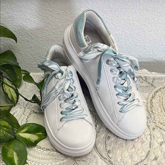 Rieker Shoes - EUC Rieker Revolution Adelia 01